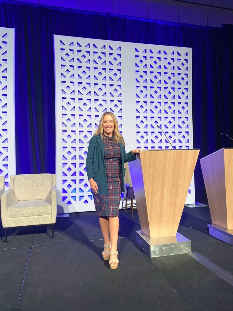 Ryen Toft on stage as the headline speaker for 250 MGM executives in Las Vegas